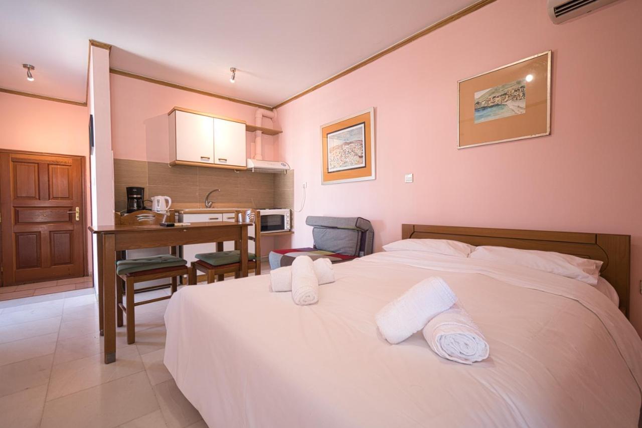 Apartament Tiny Studio Marousi Area Ateny Zewnętrze zdjęcie